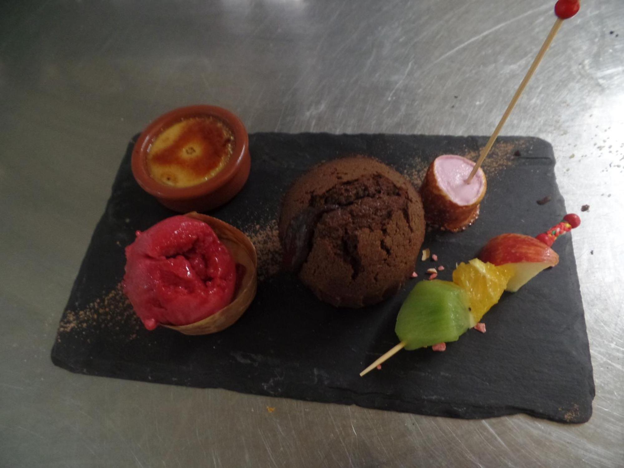 Logis Hotel Restaurant Le Commerce Guichen Екстер'єр фото