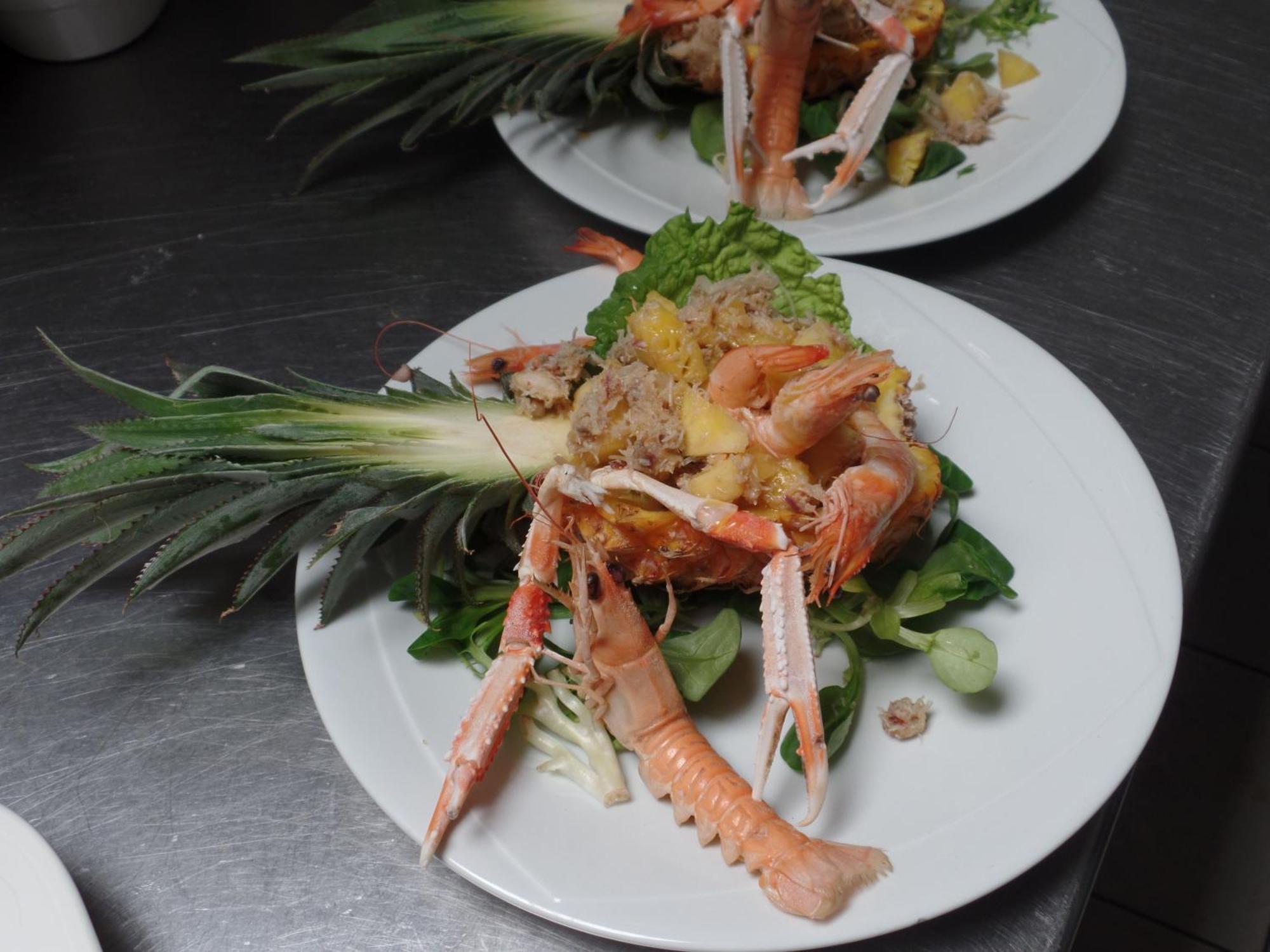 Logis Hotel Restaurant Le Commerce Guichen Екстер'єр фото